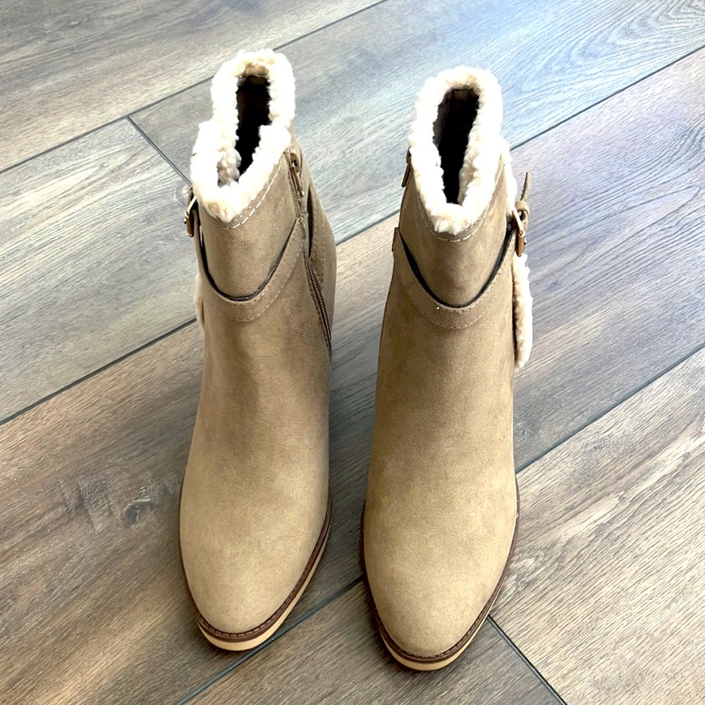 NEW Wedge Booties - Picture 6 of 8